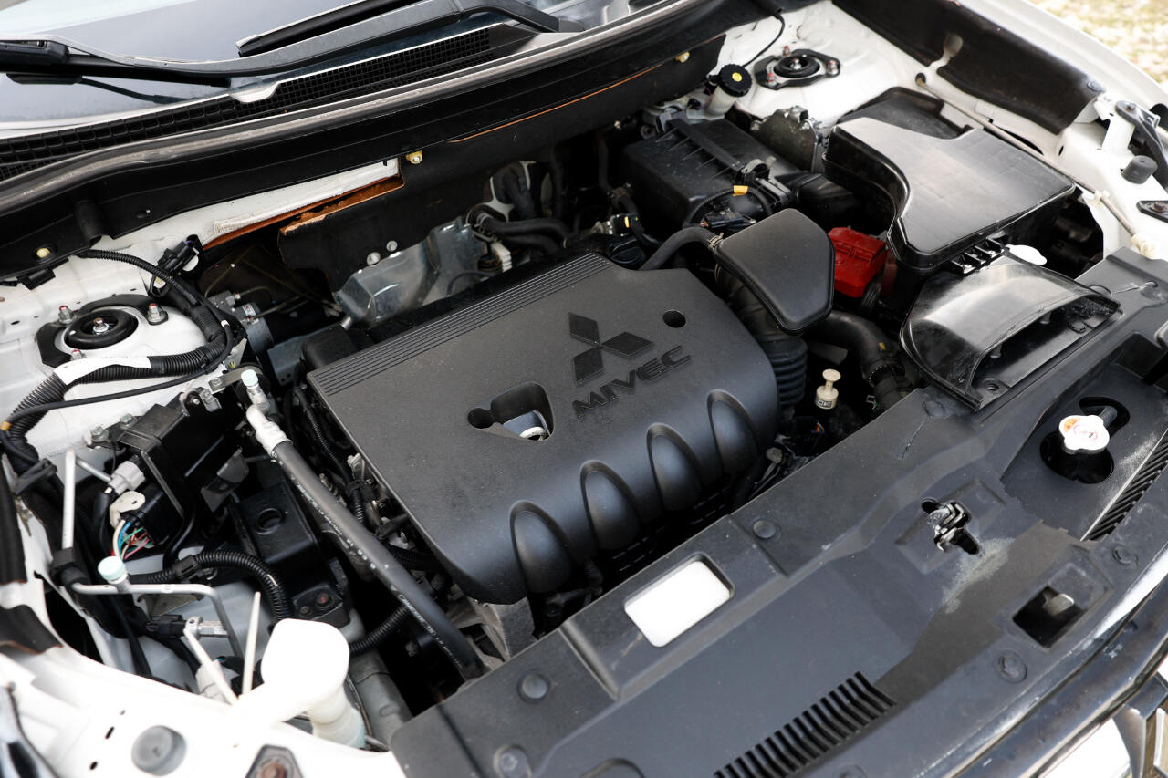 Mitsubishi Outlander  2017