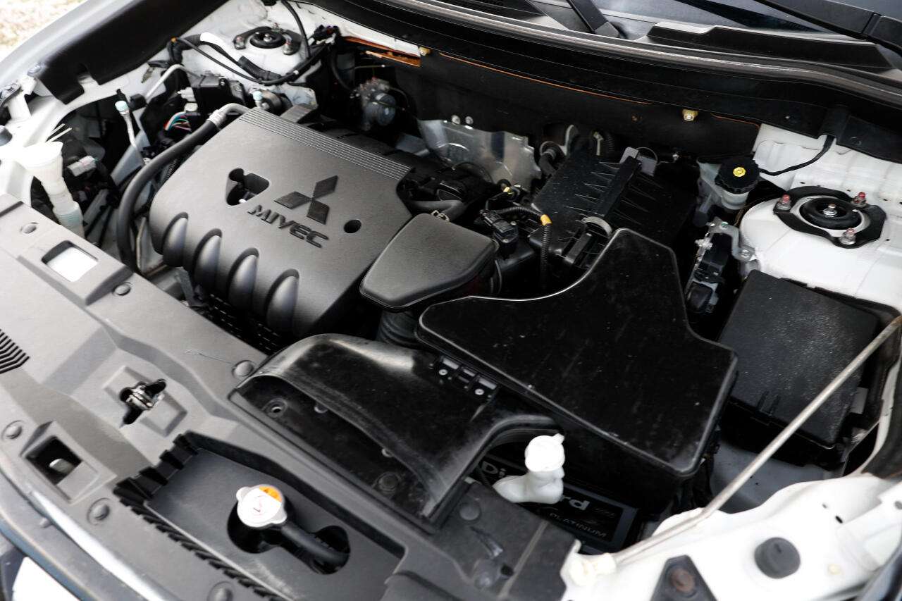 Mitsubishi Outlander  2017