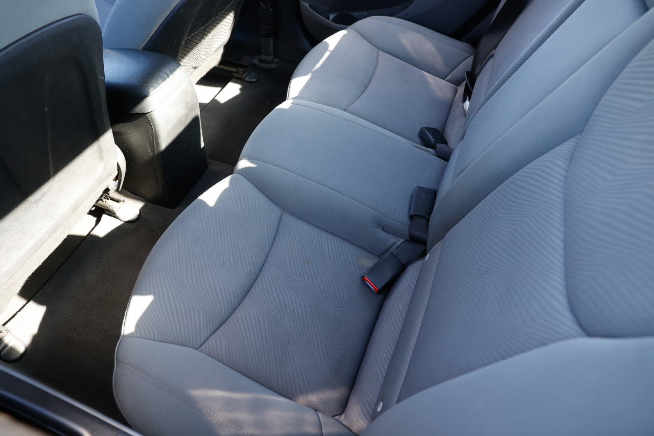 Hyundai Elantra  2013