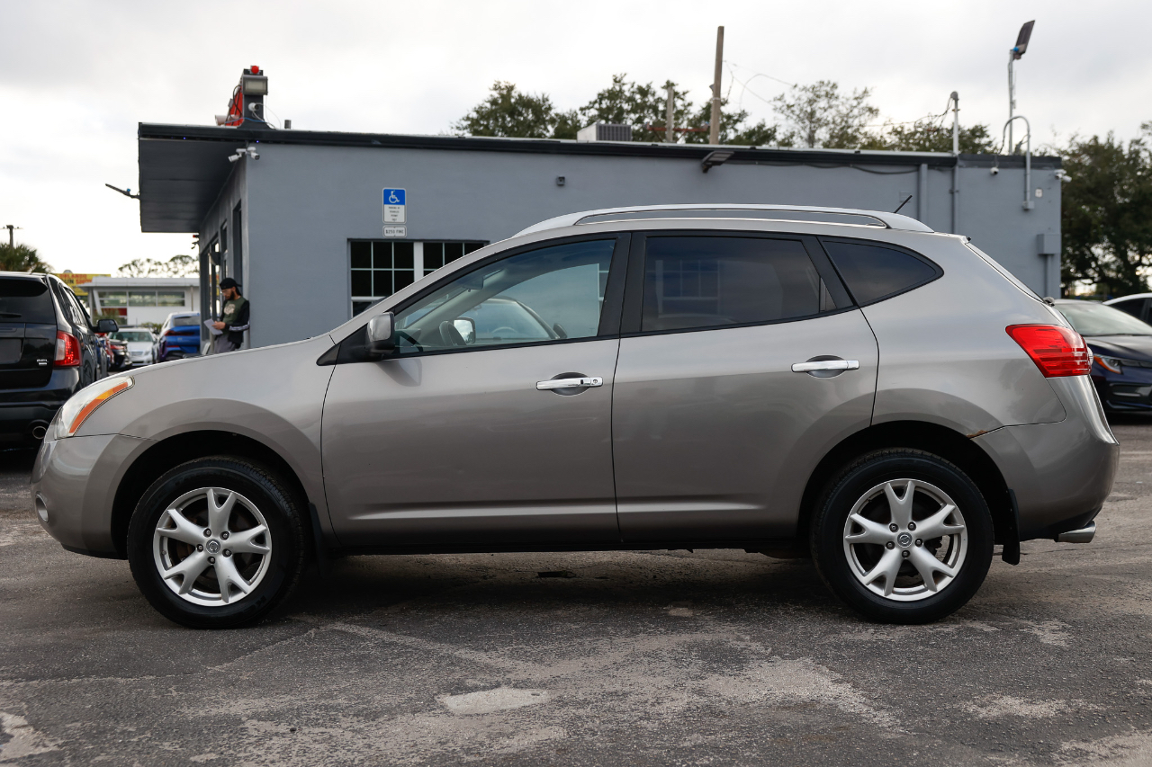 Nissan Rogue S AWD 2010