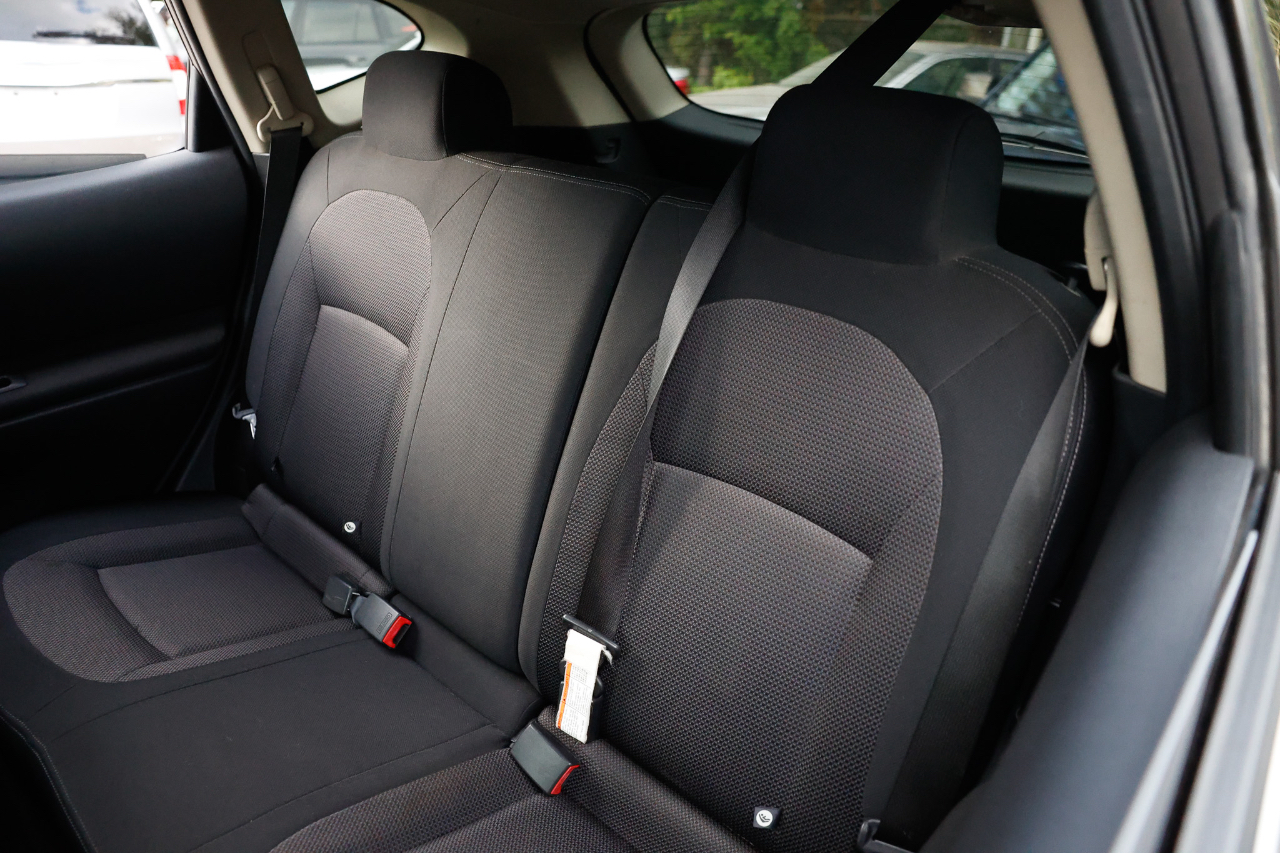 Nissan Rogue S AWD 2010