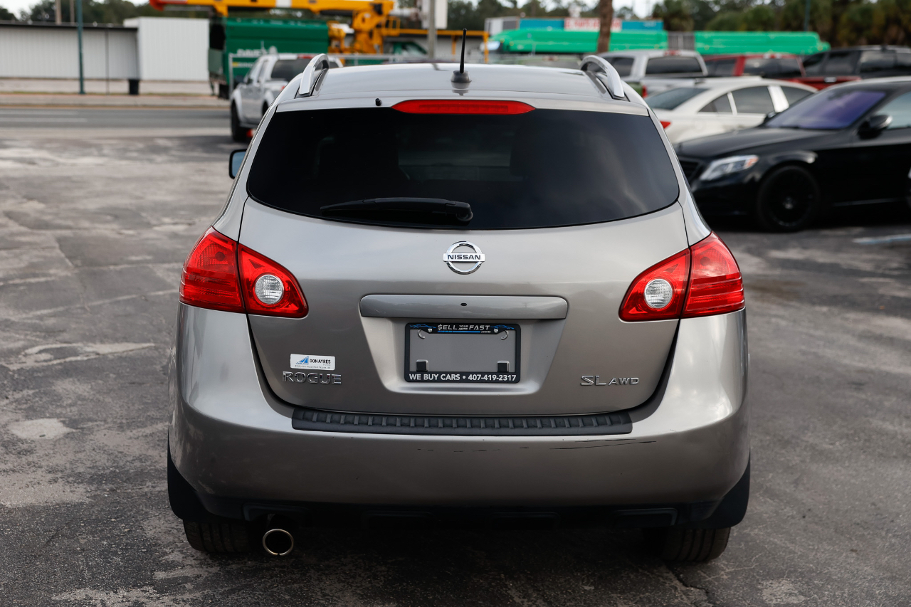 Nissan Rogue S AWD 2010