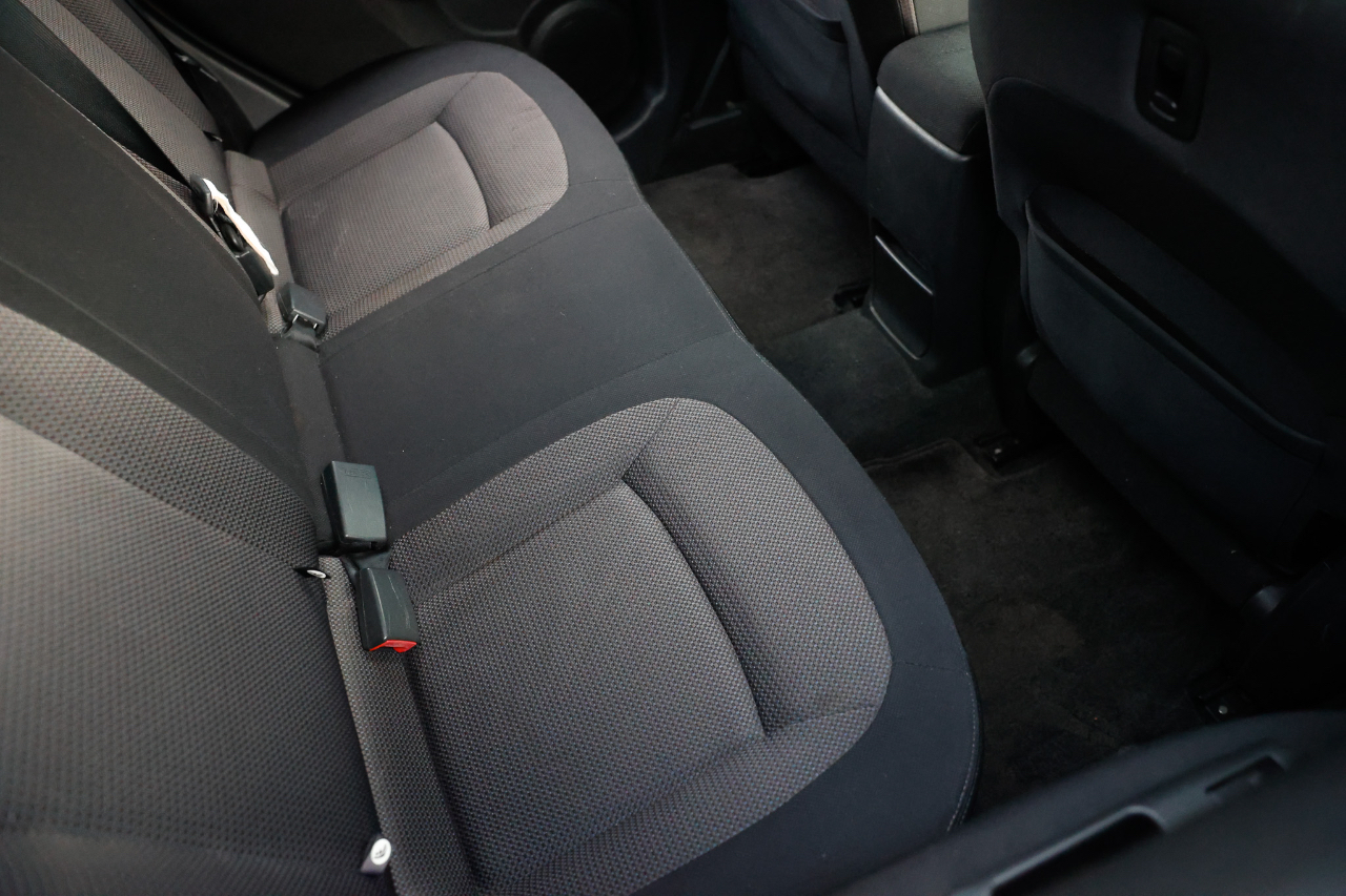 Nissan Rogue S AWD 2010