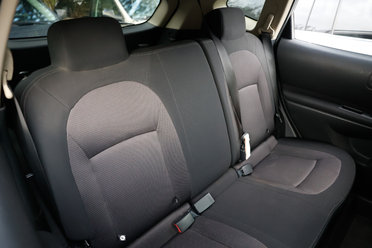 Nissan Rogue S AWD 2010