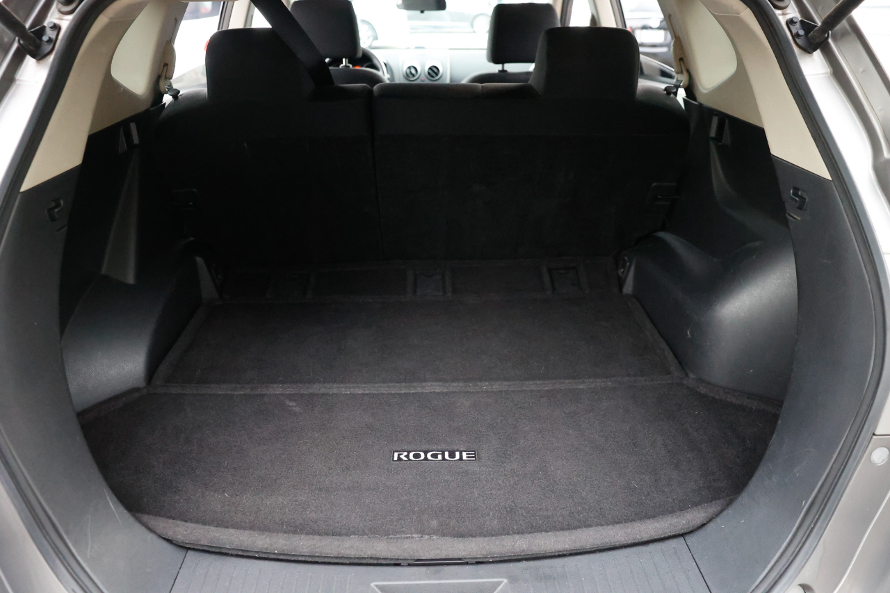 Nissan Rogue S AWD 2010