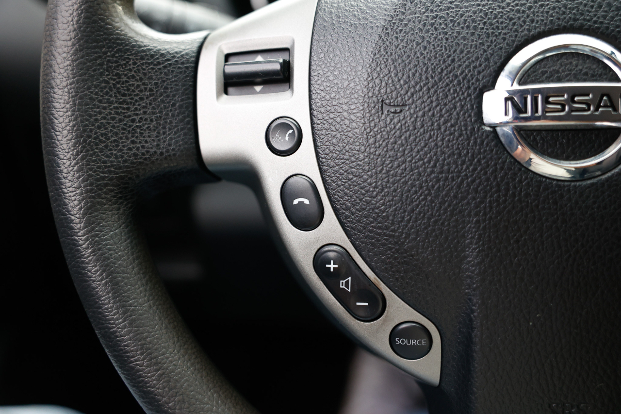 Nissan Rogue S AWD 2010