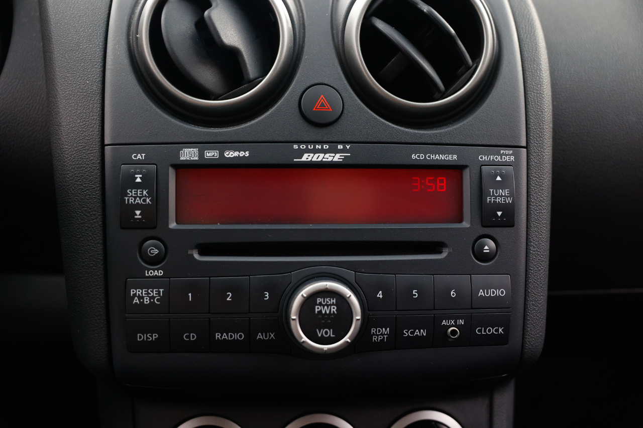 Nissan Rogue S AWD 2010