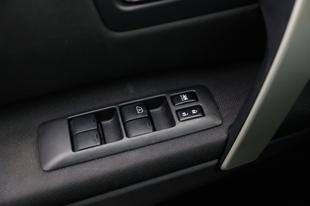 Nissan Rogue S AWD 2010