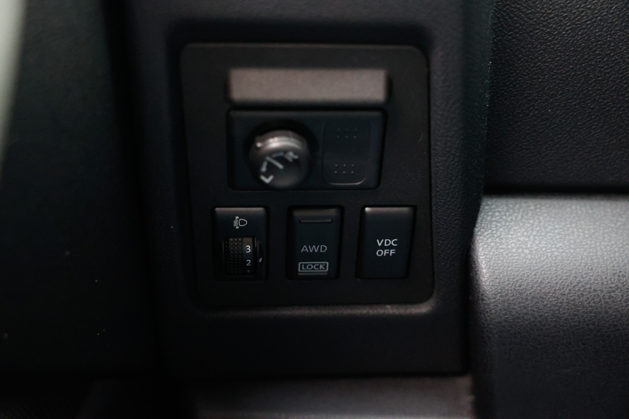 Nissan Rogue S AWD 2010