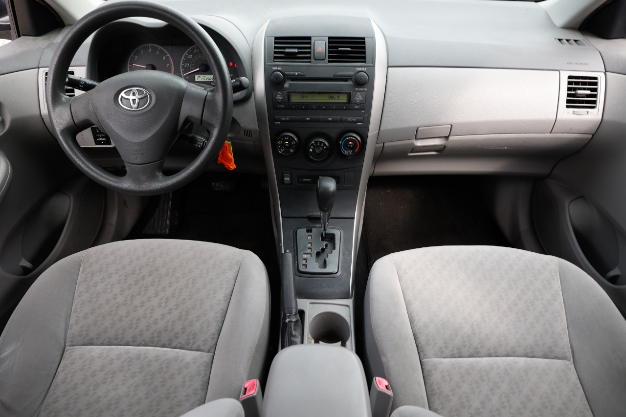 Toyota Corolla  2009