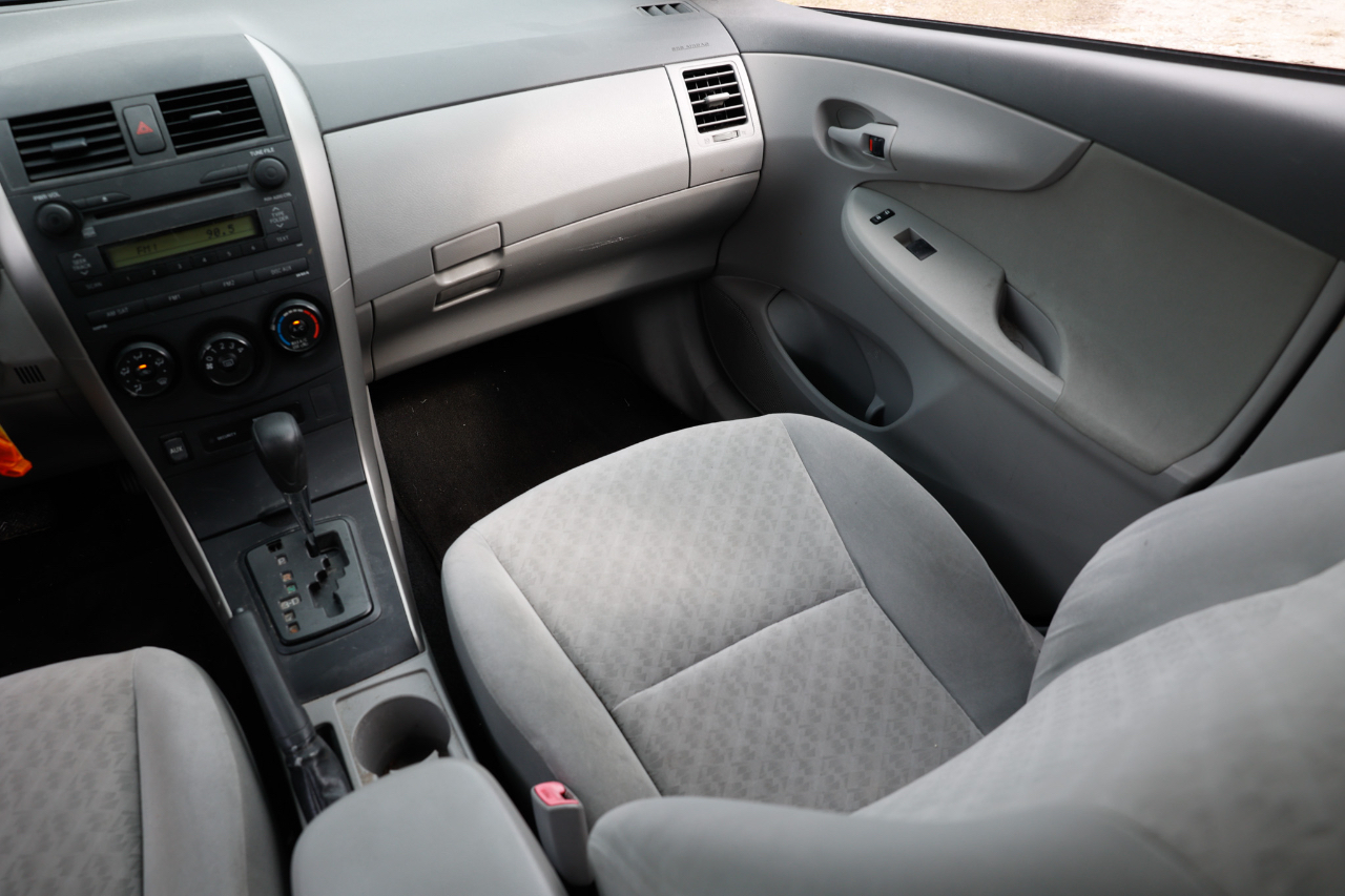 Toyota Corolla  2009