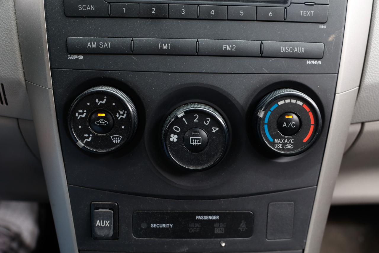 Toyota Corolla  2009