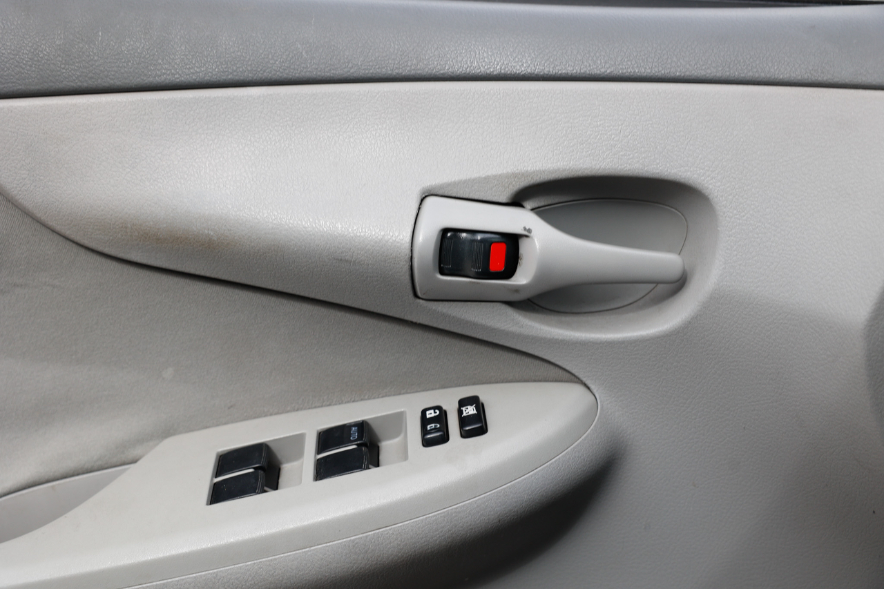 Toyota Corolla  2009