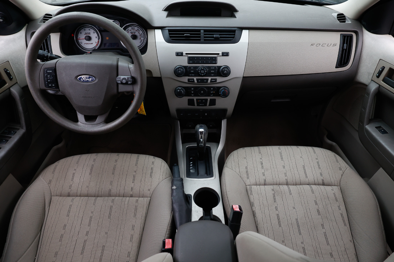 Ford Focus  2010