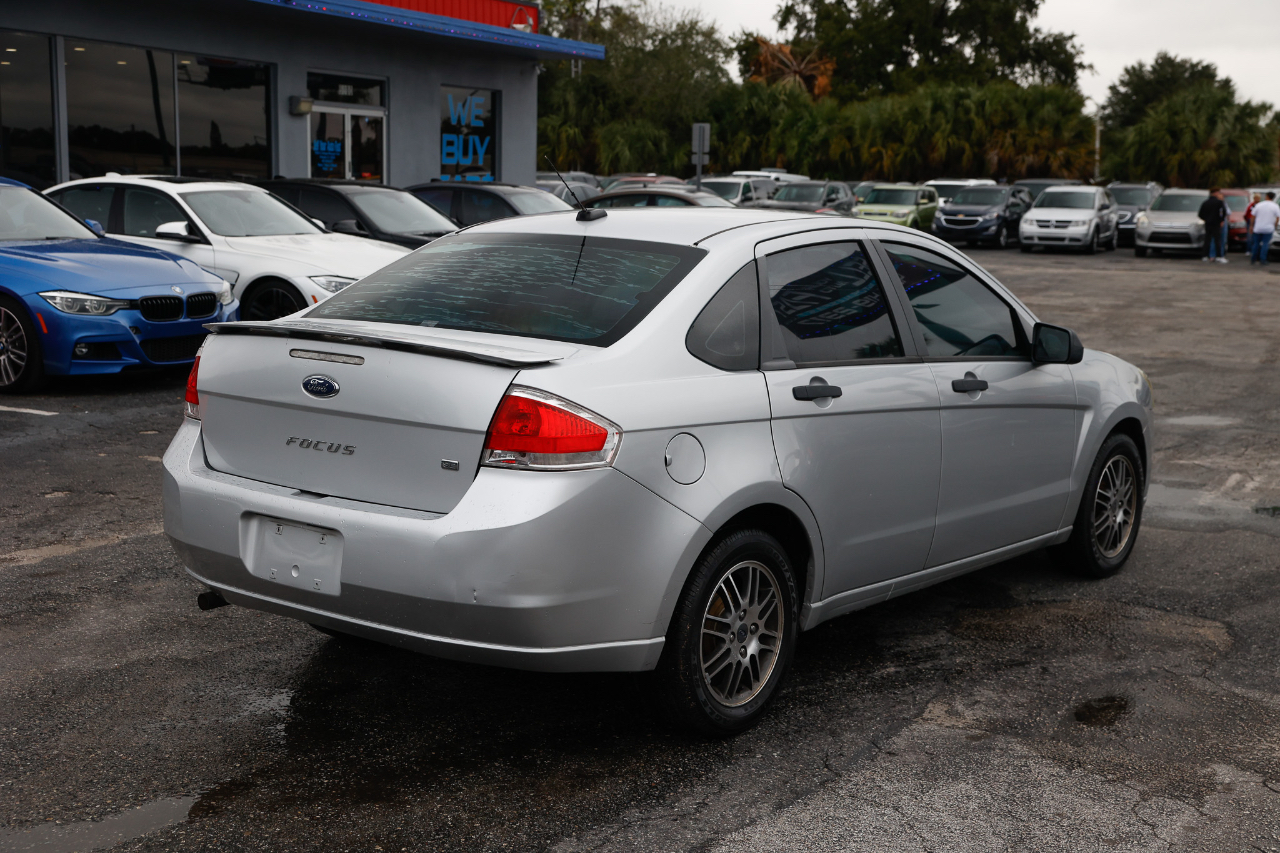 Ford Focus  2010