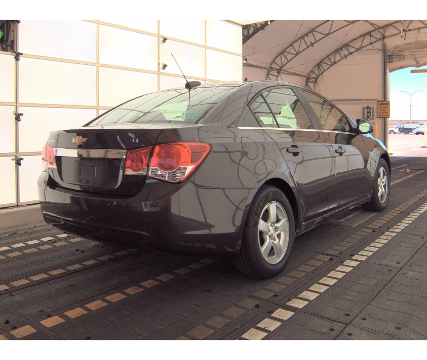 2015 Chevrolet Cruze LT photo 4