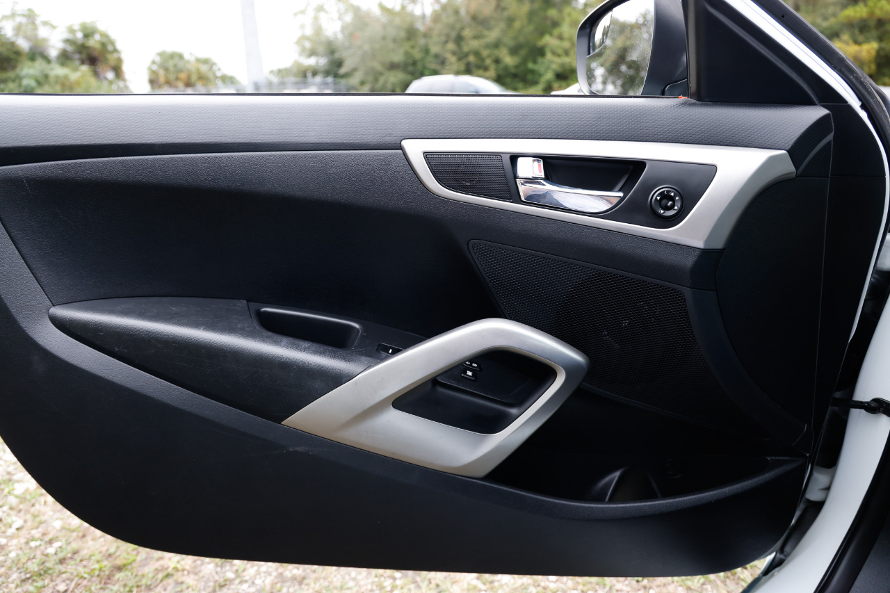 Hyundai Veloster  2016