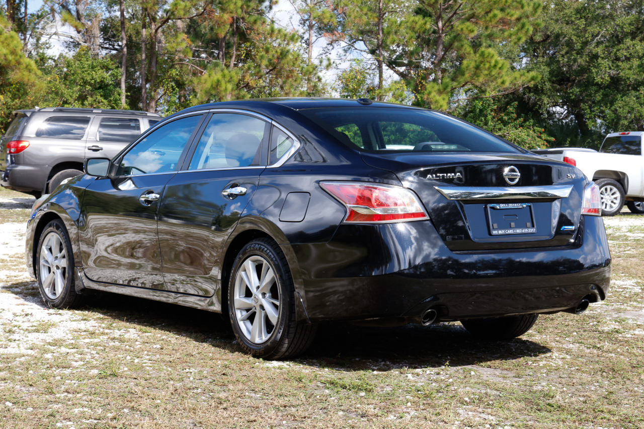 Nissan Altima  2014