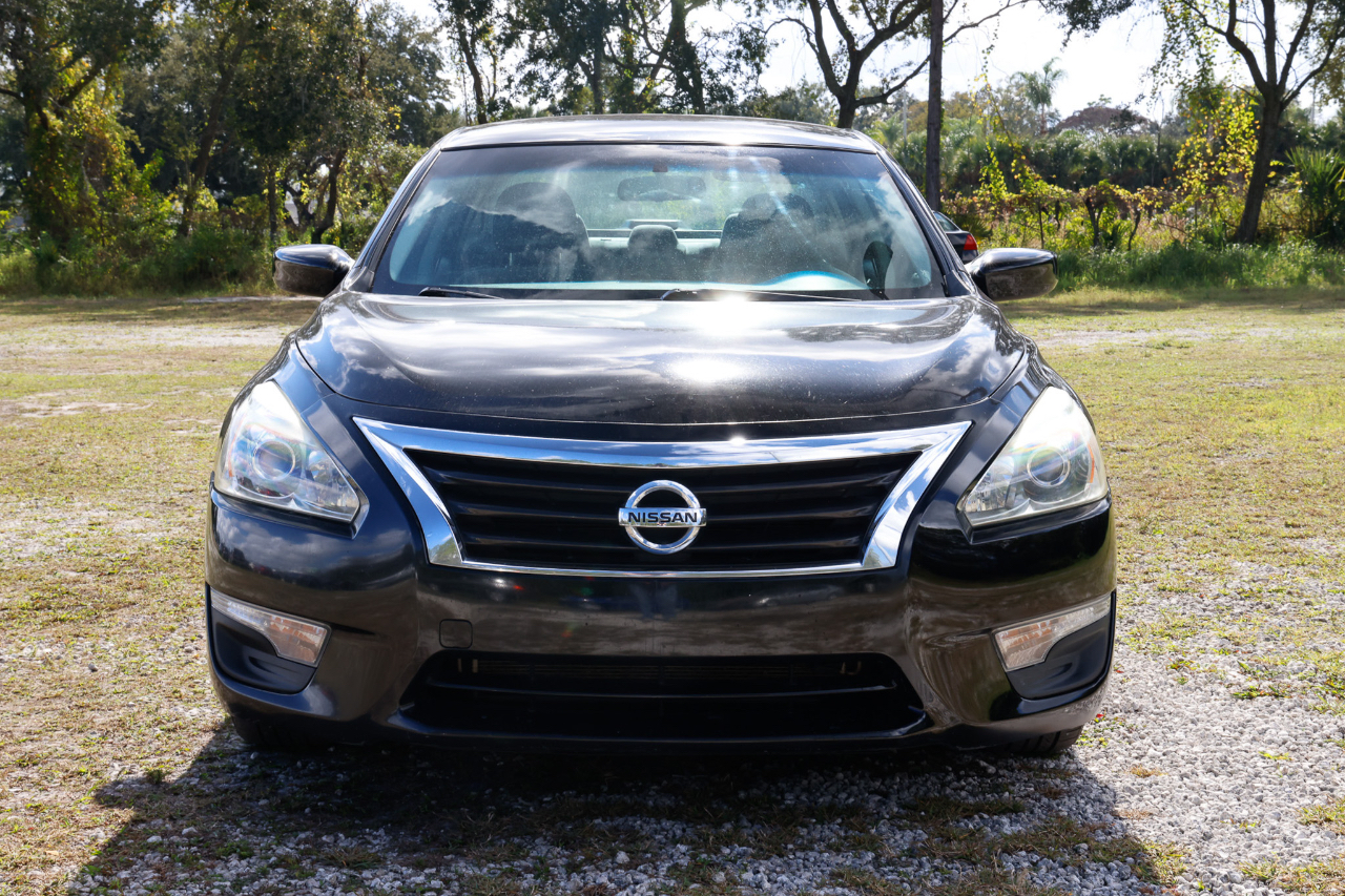 Nissan Altima  2014