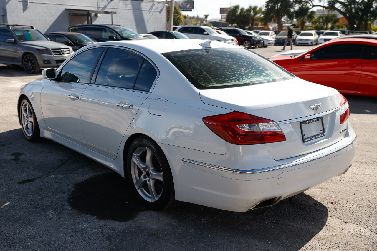 Hyundai Genesis 3.8L 2012
