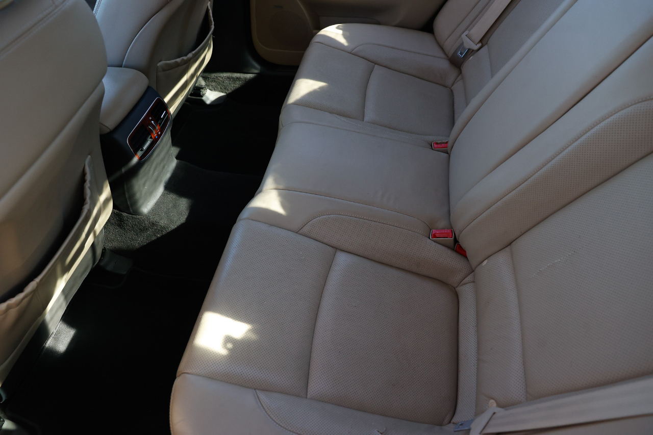 Hyundai Genesis 3.8L 2012