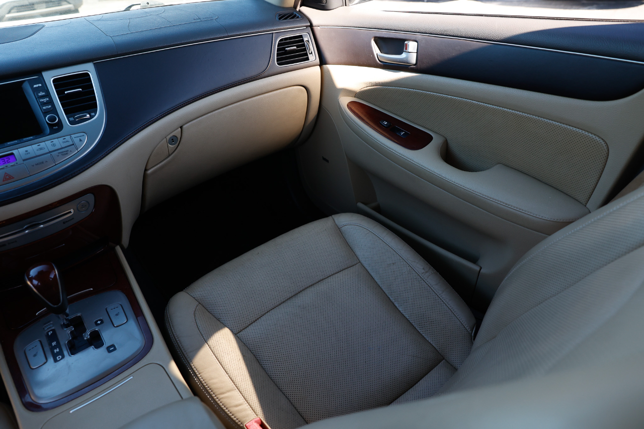 Hyundai Genesis 3.8L 2012