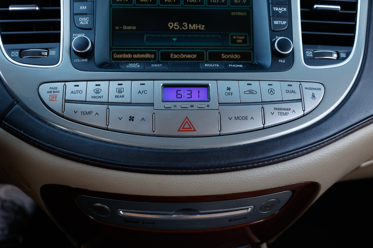 Hyundai Genesis 3.8L 2012