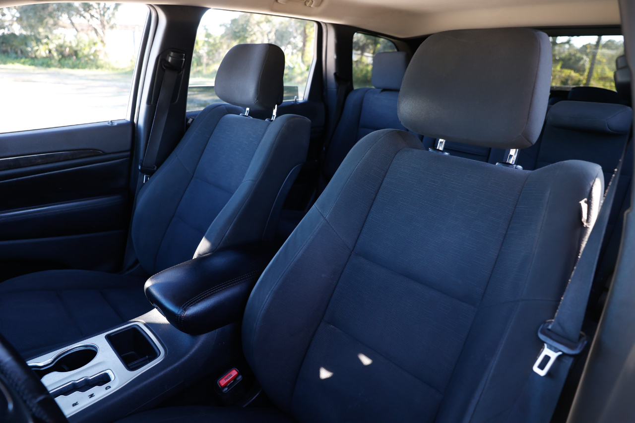 Jeep Grand Cherokee  2012