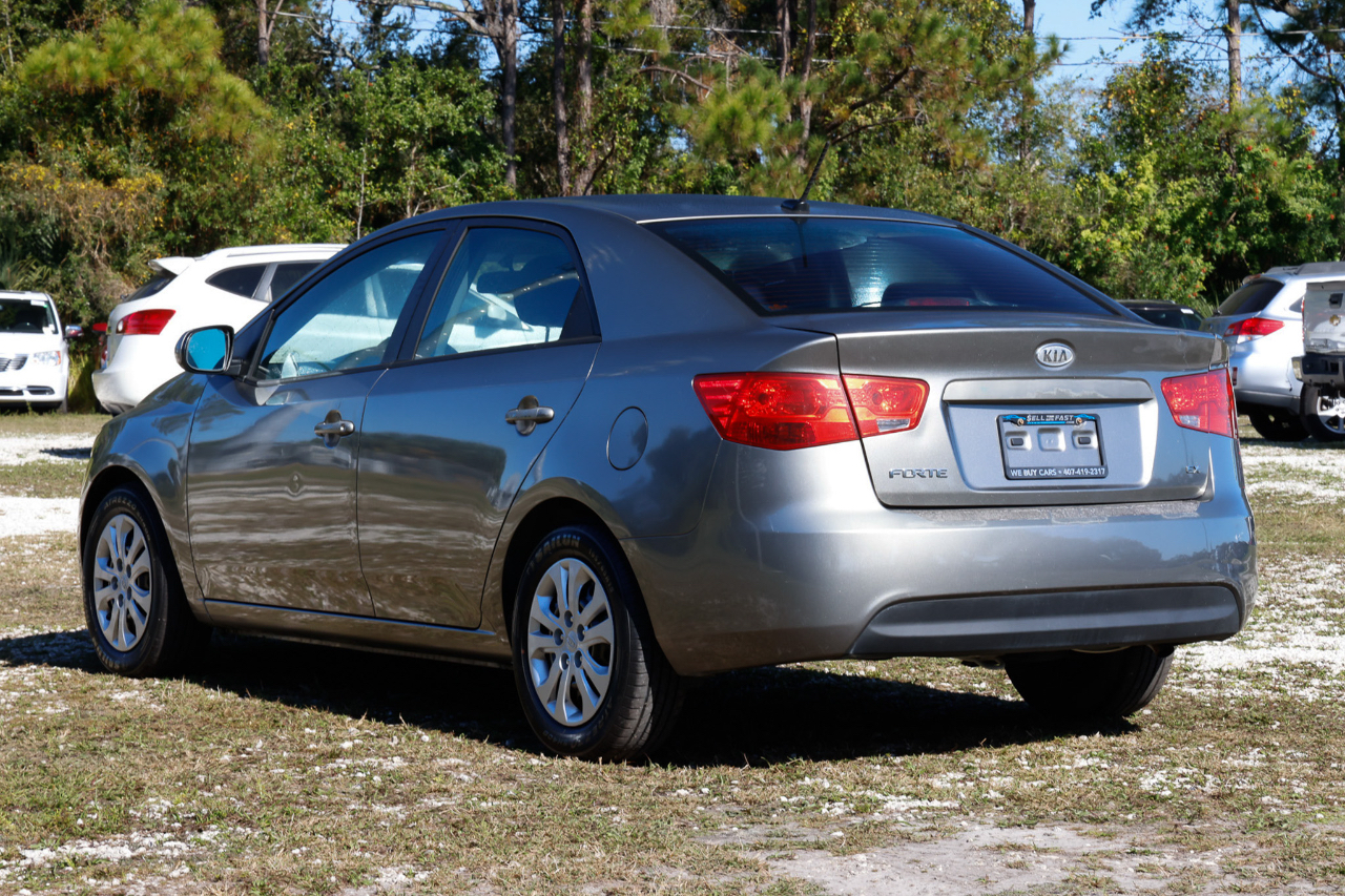 Kia Forte EX 2012