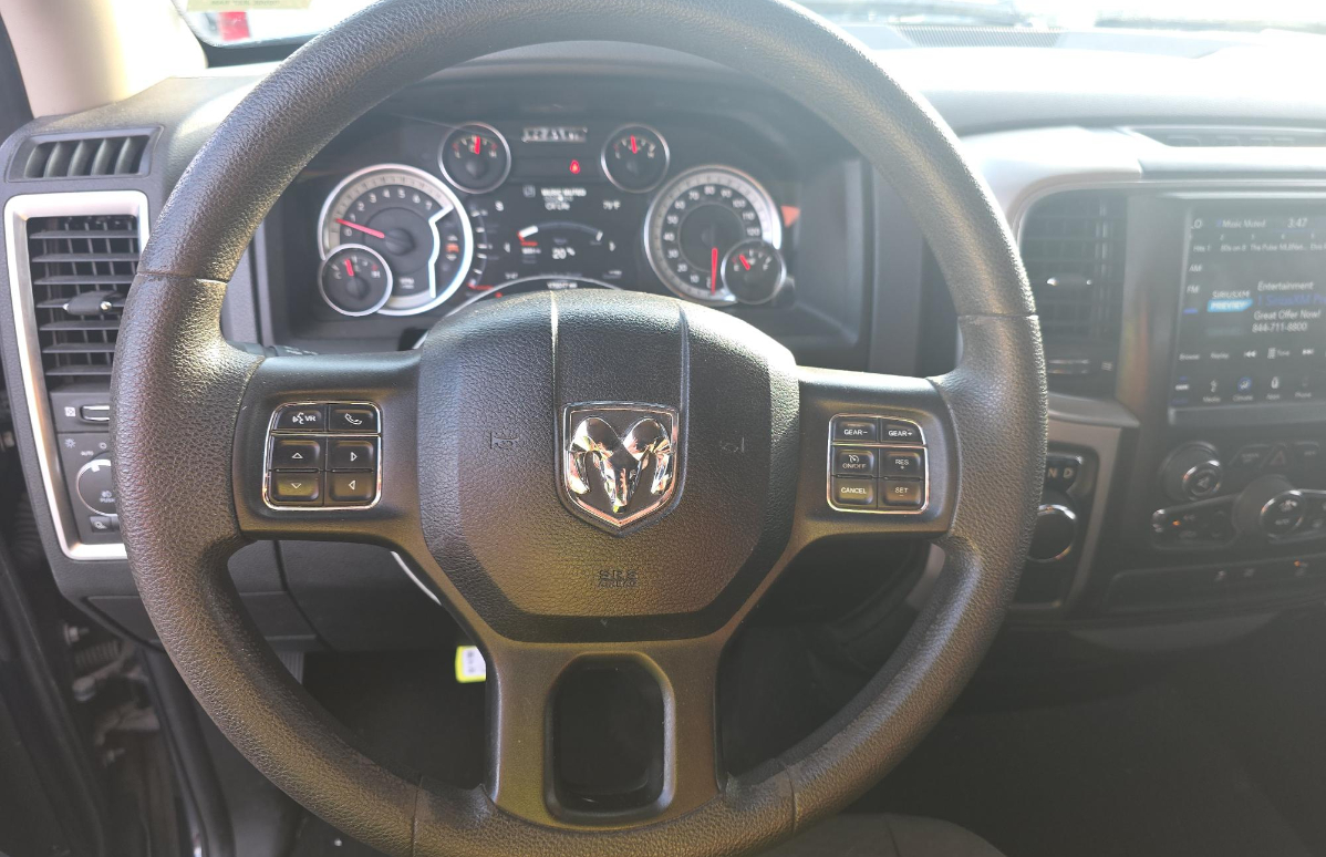 RAM 1500 Classic Warlock 4x2 Quad Cab 6'4" Box 2019