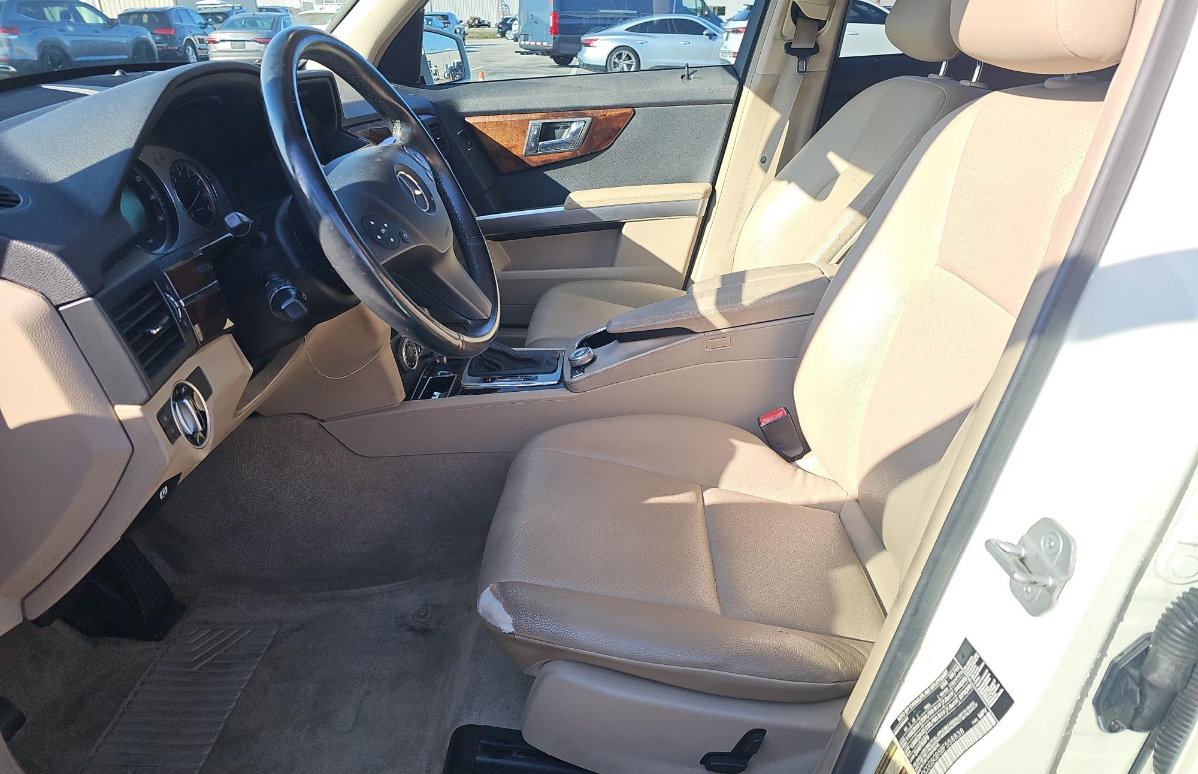 Mercedes-Benz GLK-Class  2011