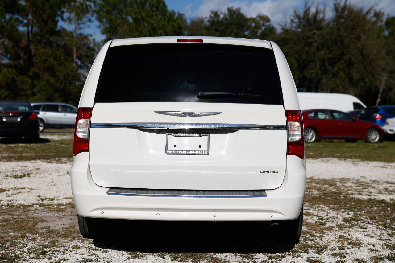 Chrysler Town & Country Limited 2012