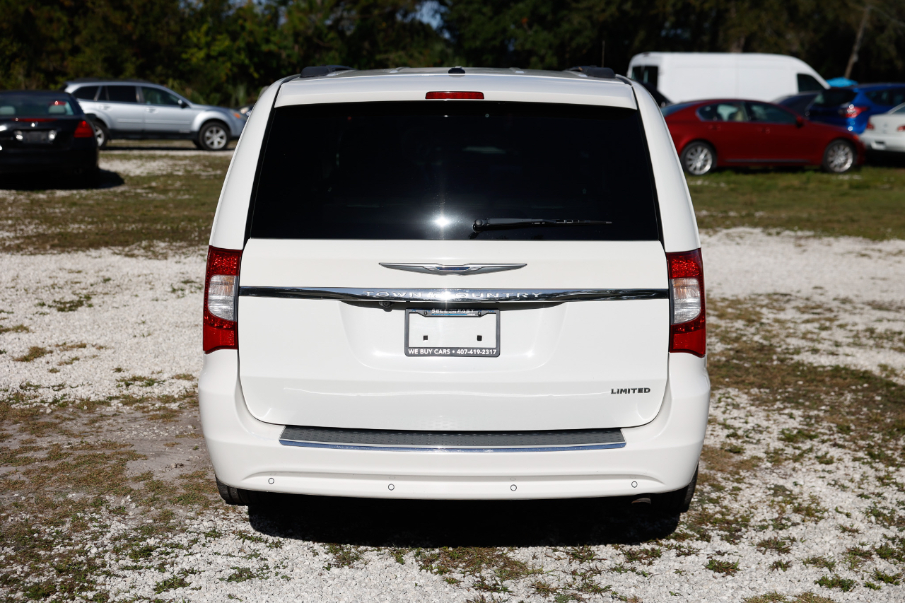 Chrysler Town & Country Limited 2012