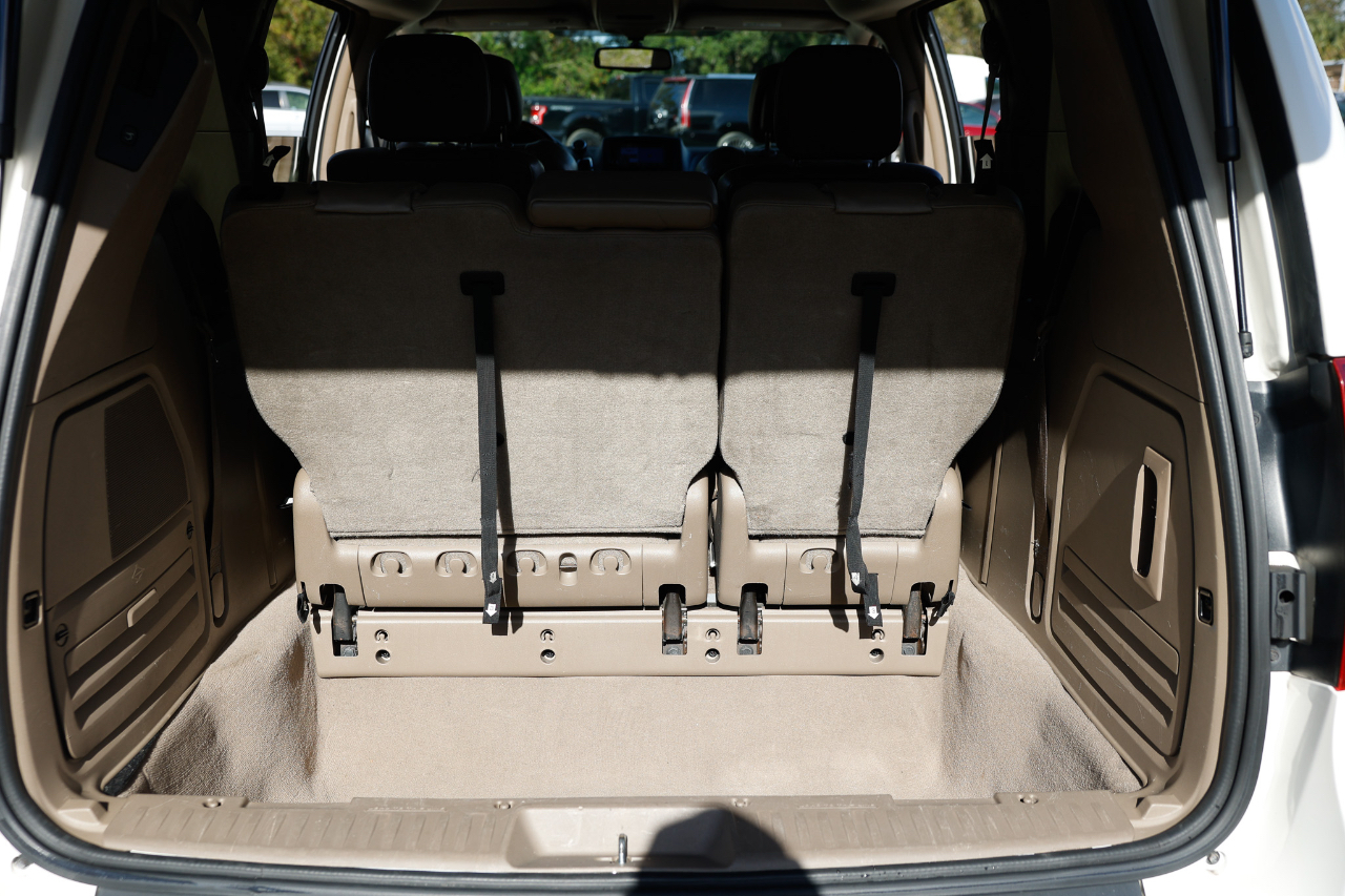 Chrysler Town & Country Limited 2012