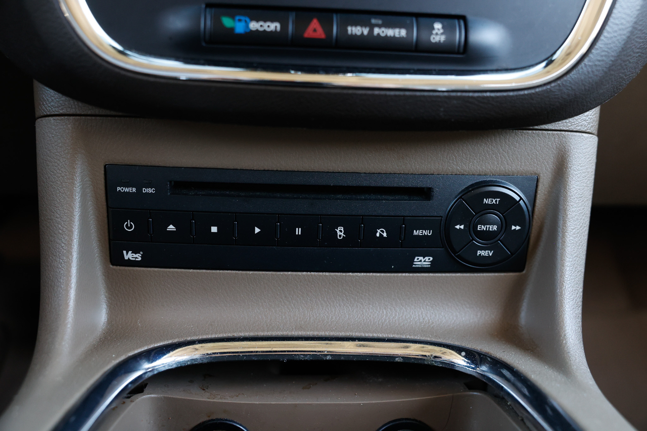 Chrysler Town & Country Limited 2012