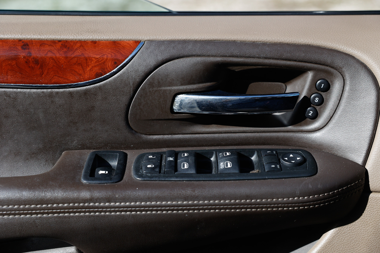 Chrysler Town & Country Limited 2012