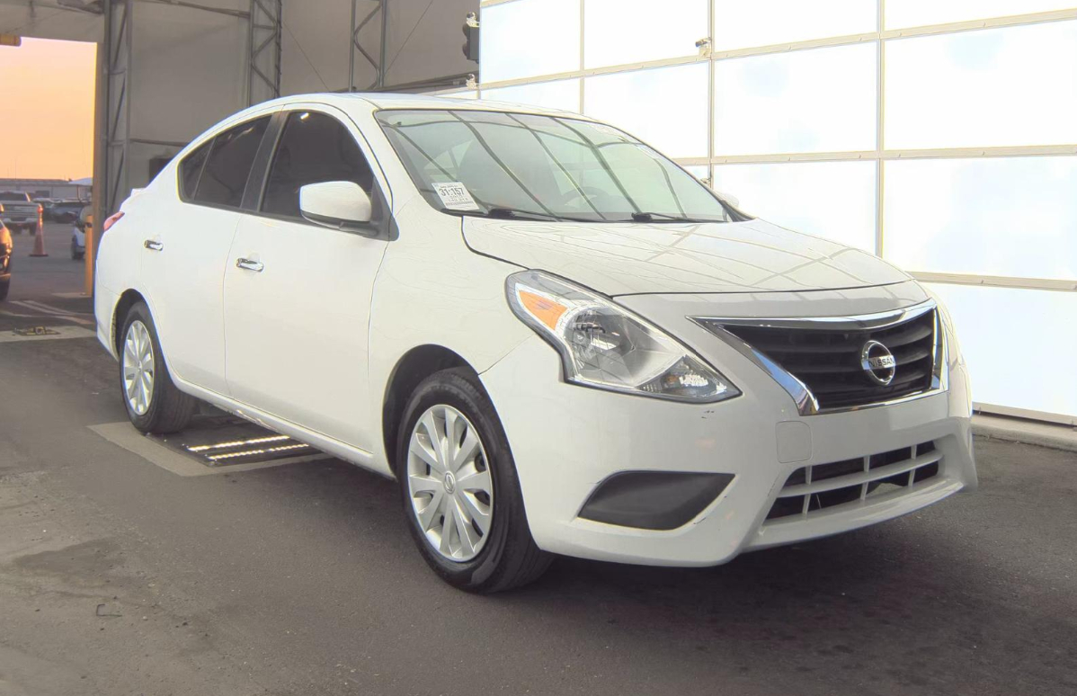 Nissan Versa Sedan  2019