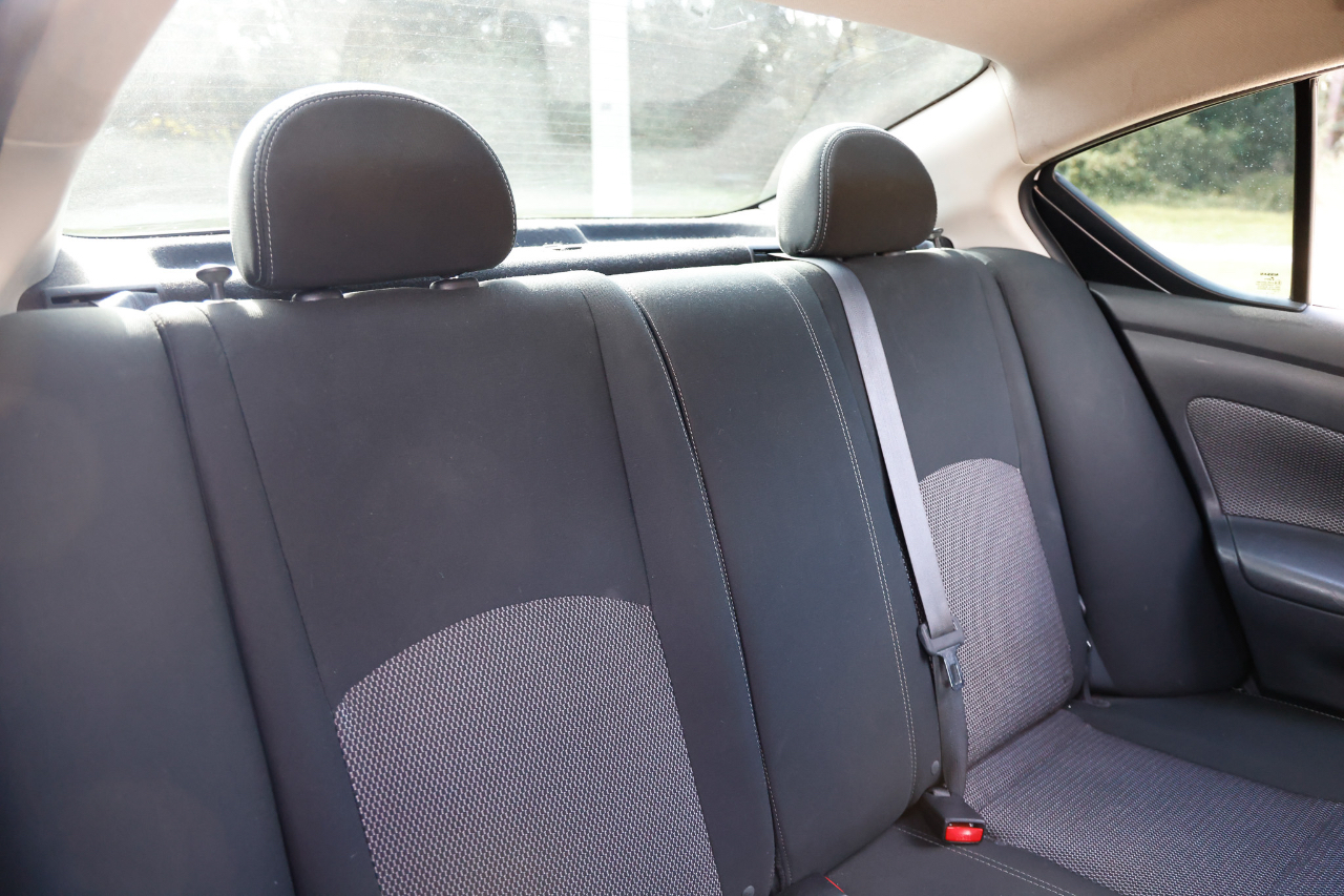 Nissan Versa Sedan  2019