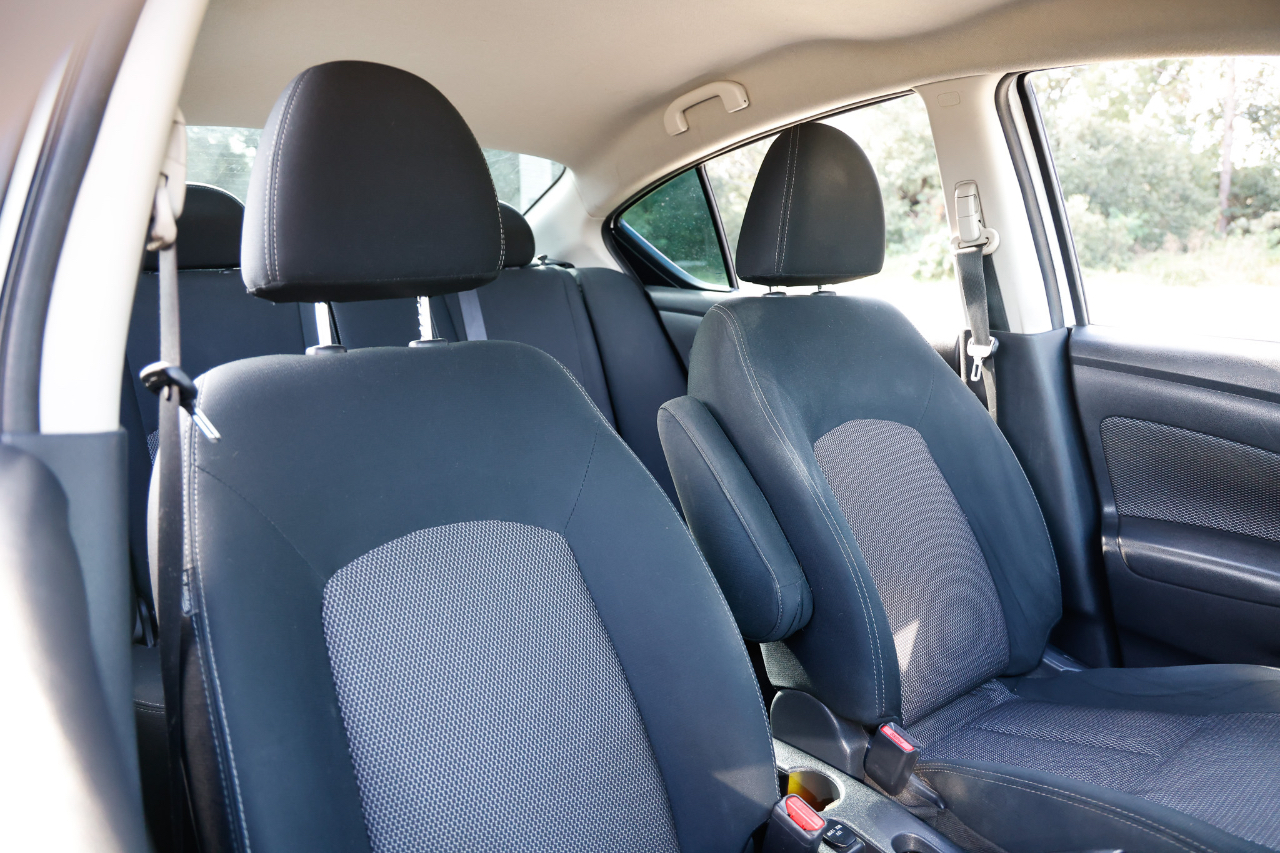 Nissan Versa Sedan  2019