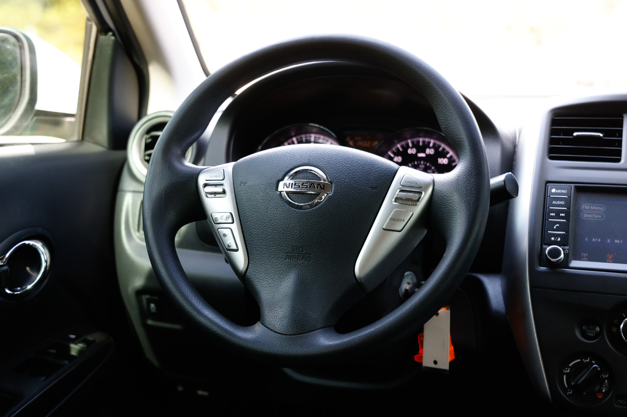 Nissan Versa Sedan  2019