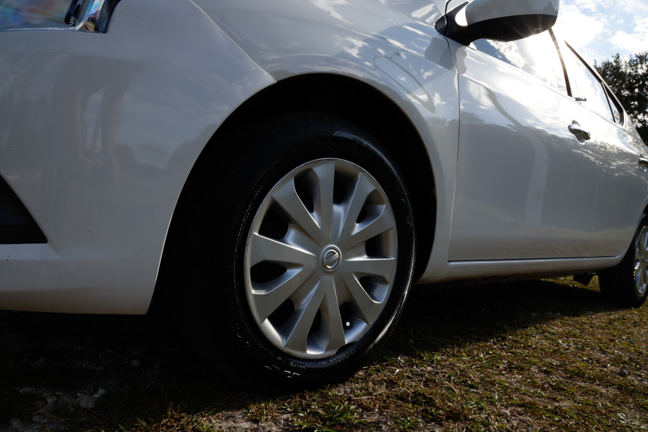 Nissan Versa Sedan  2019