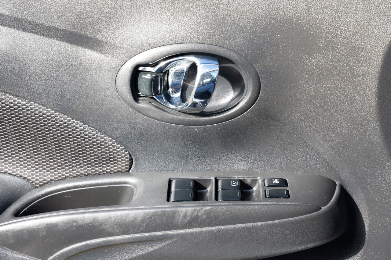 Nissan Versa Sedan  2019