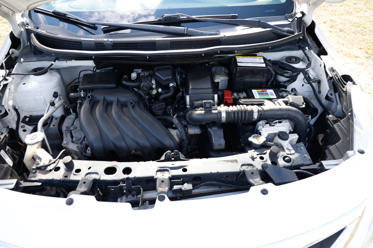 Nissan Versa Sedan  2019