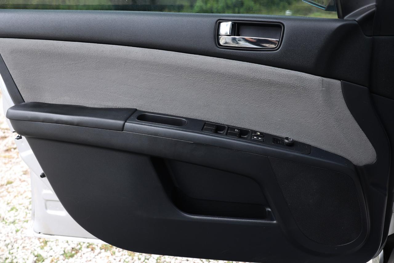 Nissan Sentra  2012