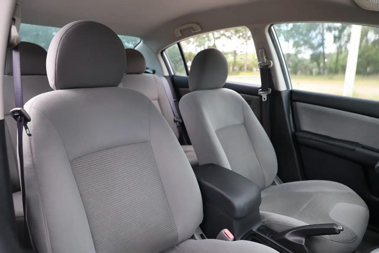 Nissan Sentra  2012