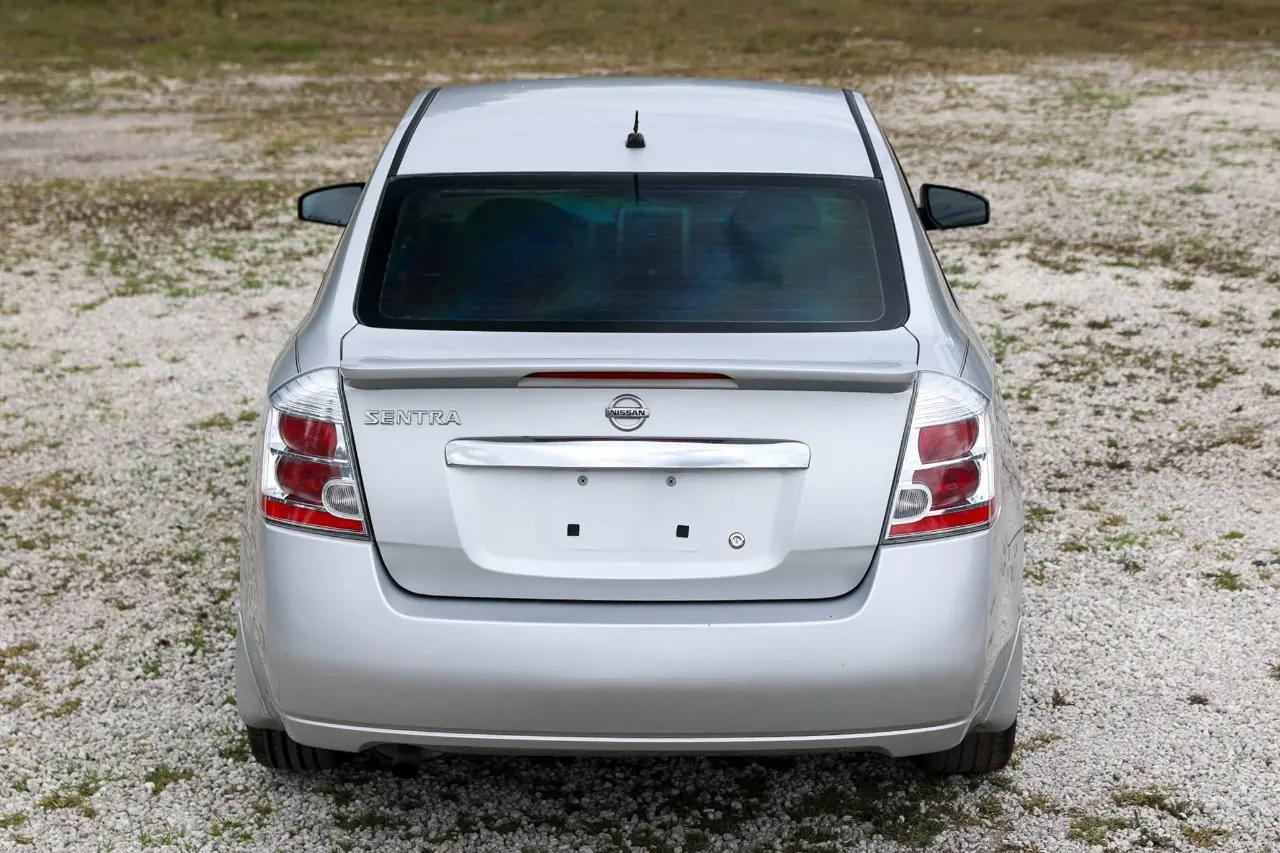 Nissan Sentra  2012