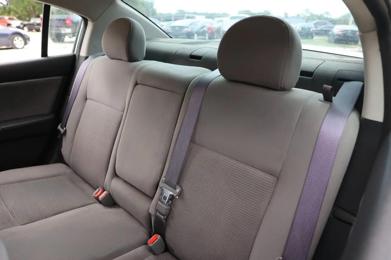 Nissan Sentra  2012