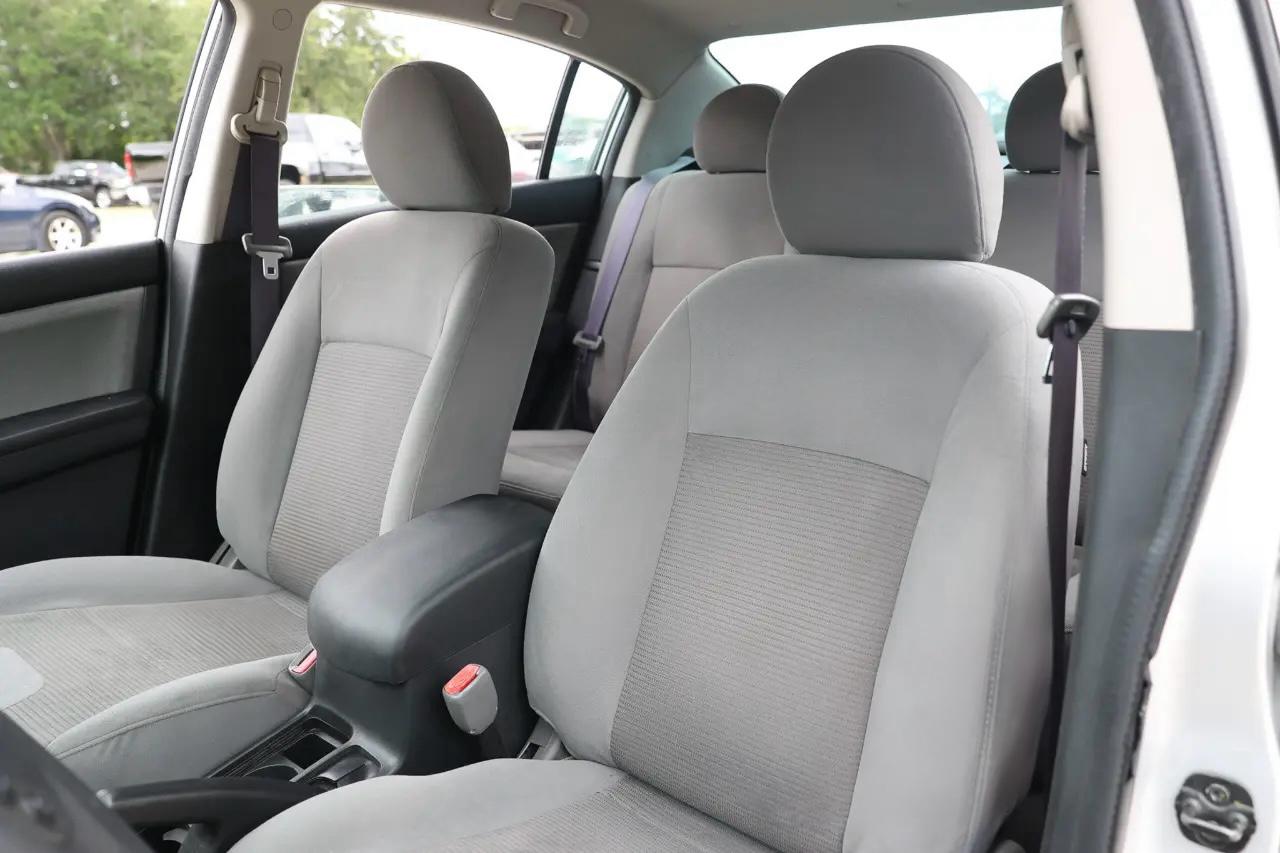 Nissan Sentra  2012