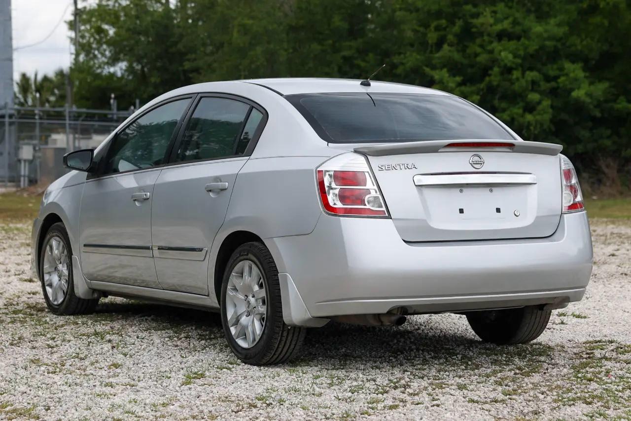 Nissan Sentra  2012