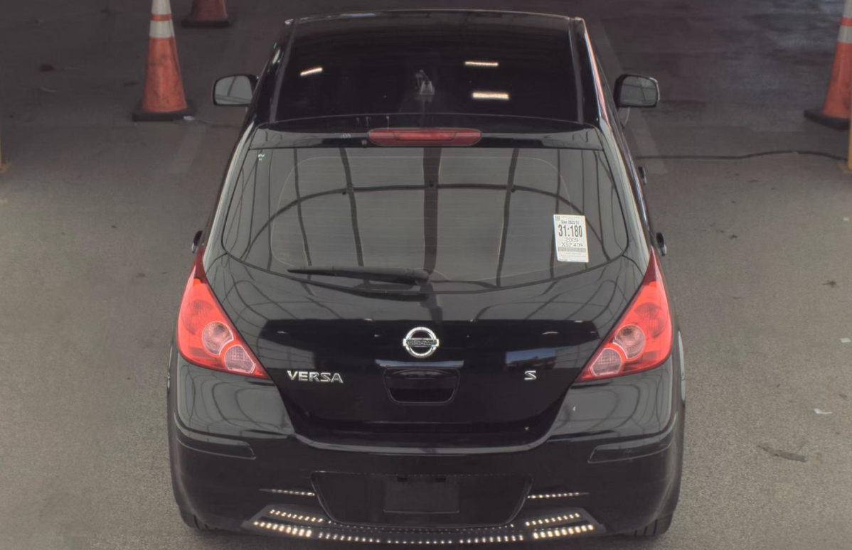 Nissan Versa S 2009